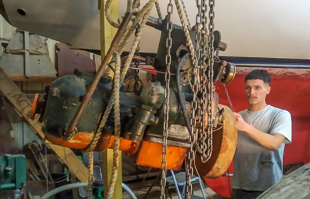 Bolinder's-AR1-débarqué-du-Grondin-St-Vincent