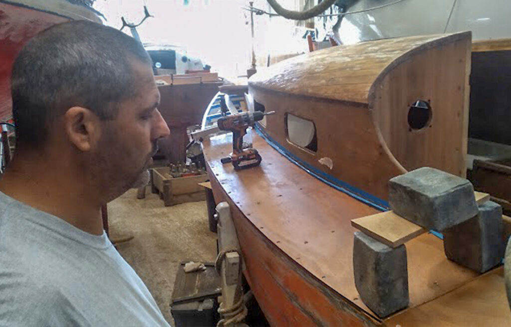 Pose panneau pont Grondin Saint Clément